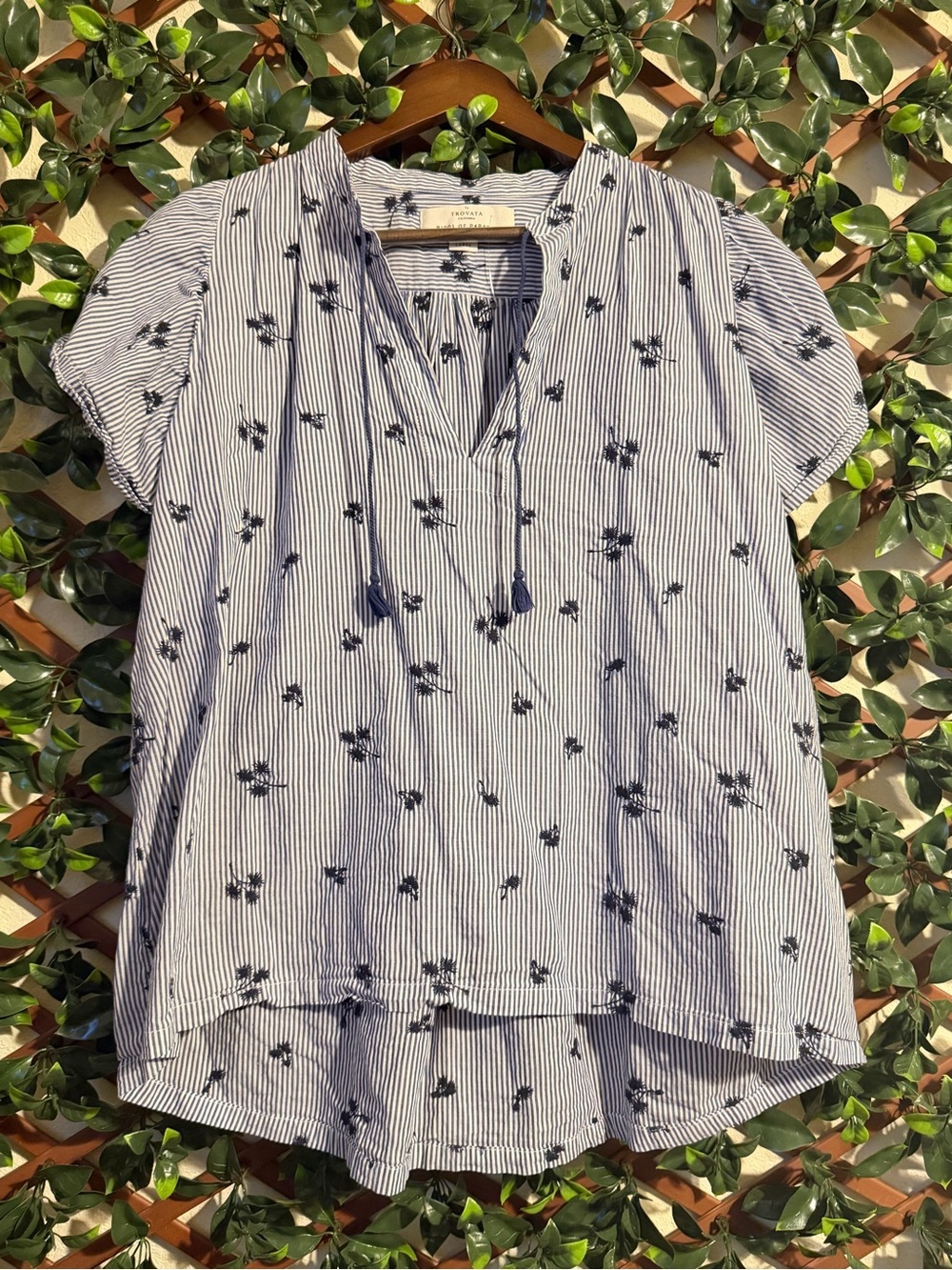 Trovata Birds of Paradis Embroidered Stripe Blouse | Size Large